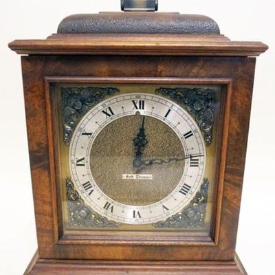 1090	SETH THOMAS BRACKET CLOCK IN MAHOGANY CASE, APPROXIMATELY 8 IN X 11 IN X 15 IN H, LEGACY 2E
