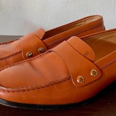 Tod's Italian Ladies Leather Loafers Size 10 