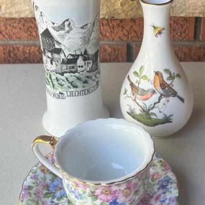 Porzellan-A Attlanger And Herend Hungary Vases With Chintz Tea Cup And Saucer
