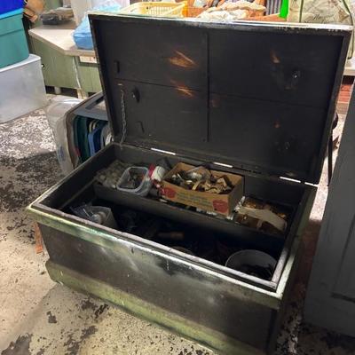Tool chest