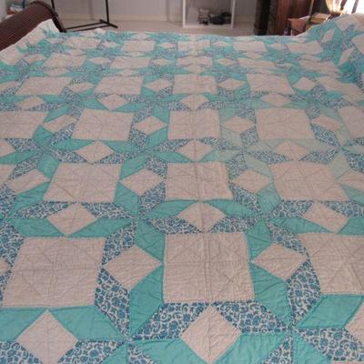 Hand quilted quilt