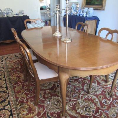 Dining table with 6 chairs