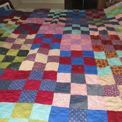Machine quilted quilt
