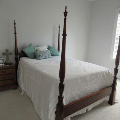 Full size bed with tempur pedic mattress