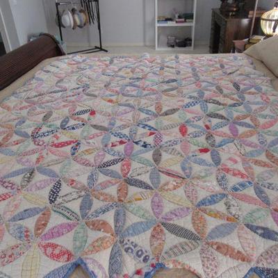 Hand quilted quilt