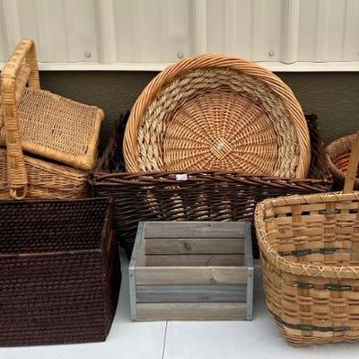 Baskets - Picnic, Handled, And Round