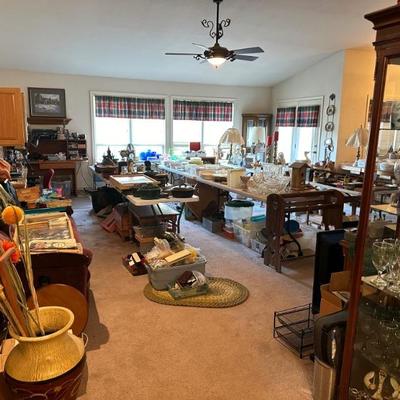 Estate sale photo