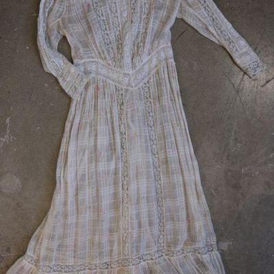 Women's vintage clothing