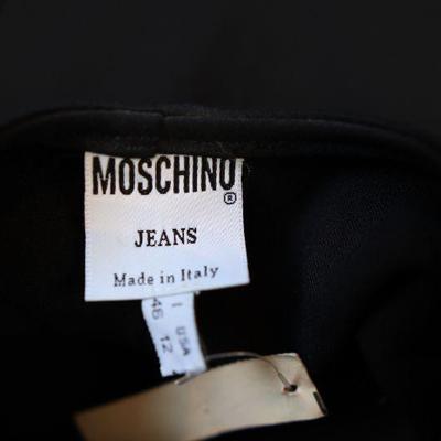 Women's vintage clothing