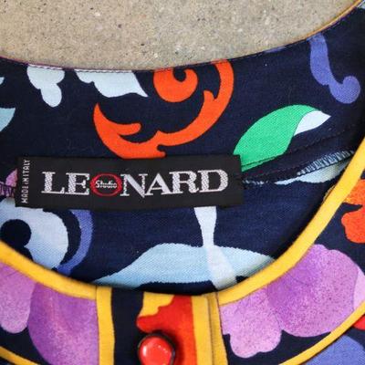 Women's vintage clothing