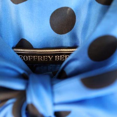 Women's vintage clothing