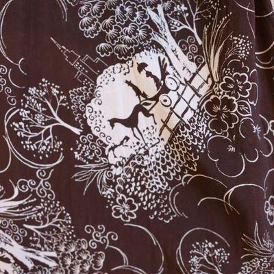 Women's vintage clothing