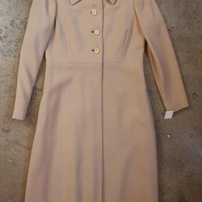 Women's vintage clothing