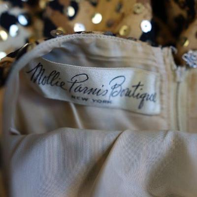 Women's vintage clothing