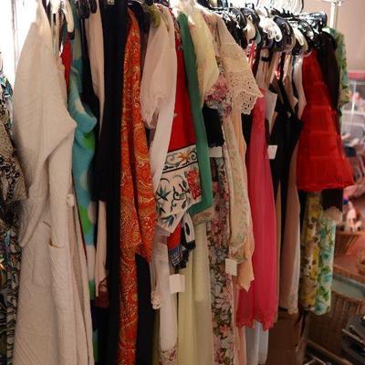 Women's vintage clothing
