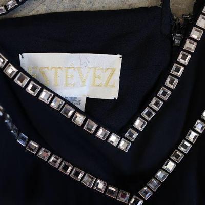 Women's vintage clothing