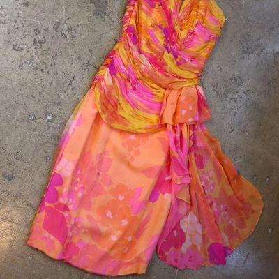 Women's vintage clothing