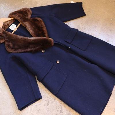 Women's vintage clothing