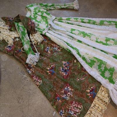 Women's vintage clothing