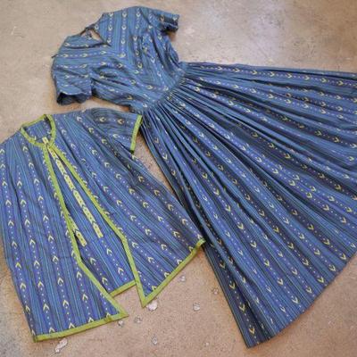 Women's vintage clothing