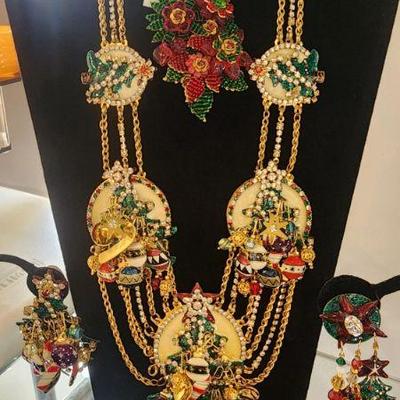Vintage Costume Jewelry