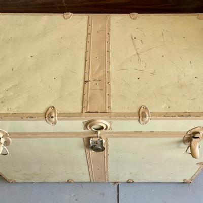 metal trunk with tray and key