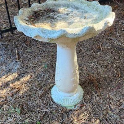 Concrete Birdbath 