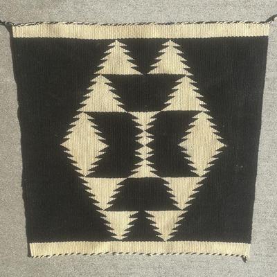 Germantown Sampler / Mat 17" x 17"