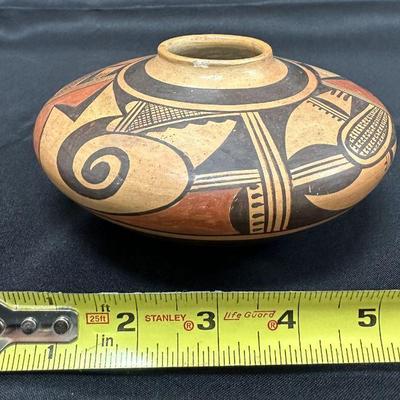 * * * SOLD * * *              Fannie Nampeyo Pot 7" x 4" 
