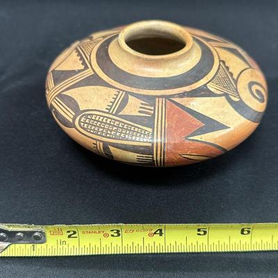 * * * SOLD * * *              Fannie Nampeyo Pot 7" x 4" 
