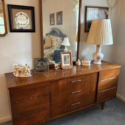 Mid Century Modern Dresser and Mirror (dovetailed) 