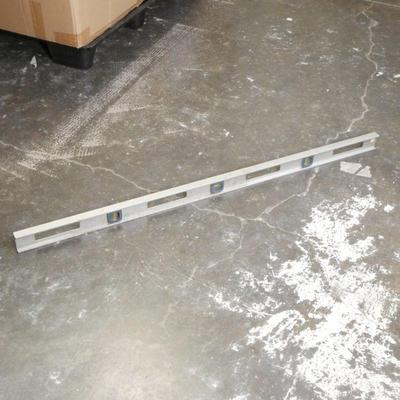 Stanley 48" Magnesium Level