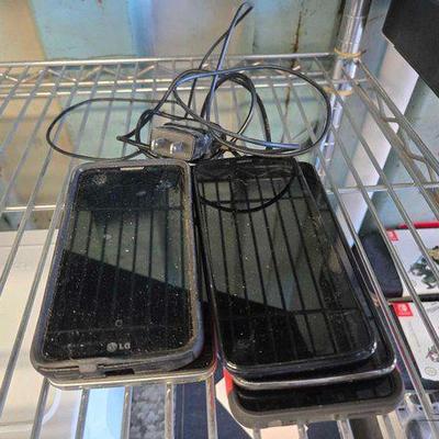 #3516 • (6) Cellphones & (1) Charger and Charging Cable