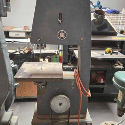 #2516 • Delta Rockwell Bandsaw