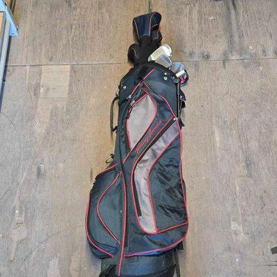 #3536 • Tommy Armour Golf Clubs & Bag