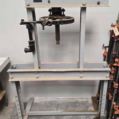 #2154 • Manley Manufacturing Co Manual Mechanical Screw Press