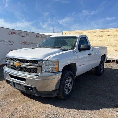 #212 • 2014 Chevrolet Silverado 2500 HD (GAS MOTOR)
