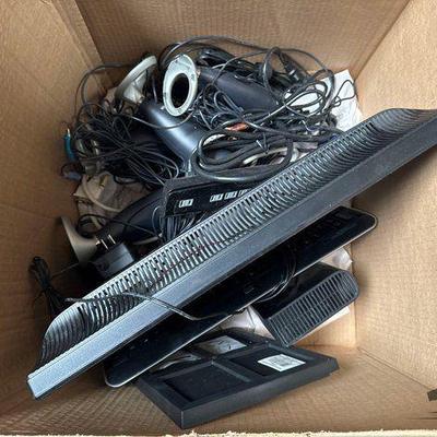 #2528 • HP Computer, Power Cords, Dell Speakers & KeyBoard