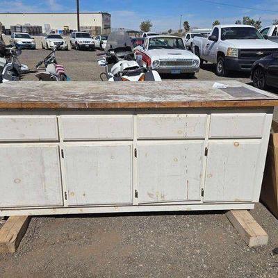 #80708 • Shop Table/Cabinet