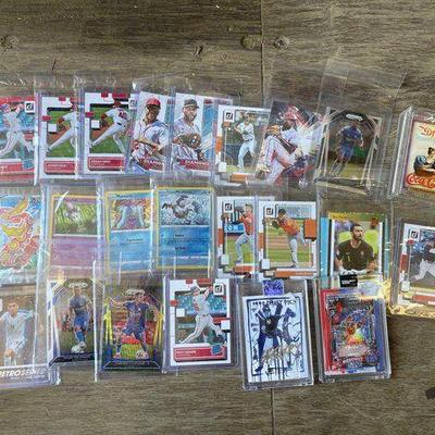 #4004 • Baseball, Football, Soccer & Pokémon Cards