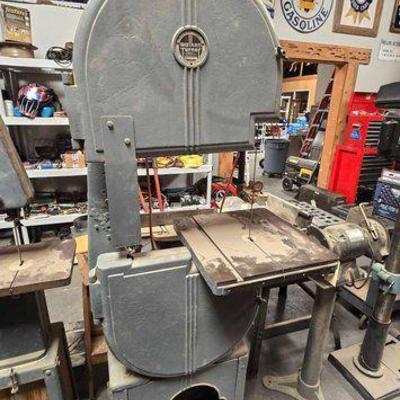 #2518 • Walker Turner Bandsaw