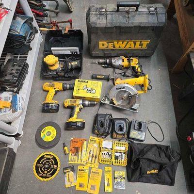 #2218 • DeWalt Tools