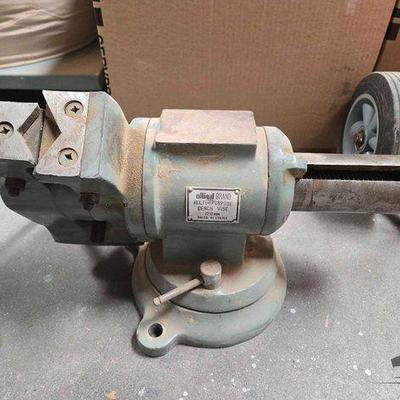 #2562 • Allied Brand Bench Vise