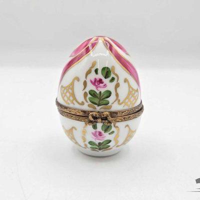 #1812 • Traditional Egg Limoges Trinket Box