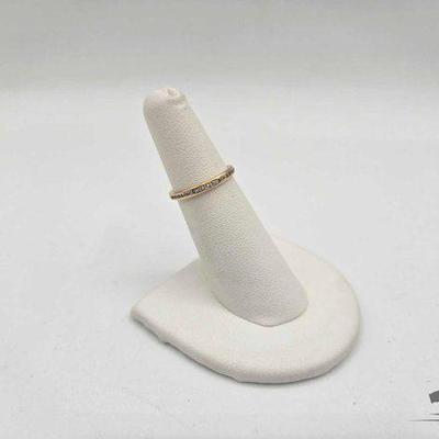 #736 • 14k Diamond Gold Band, 1.67g
