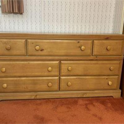 Candlelight Pine Dresser .jpg
