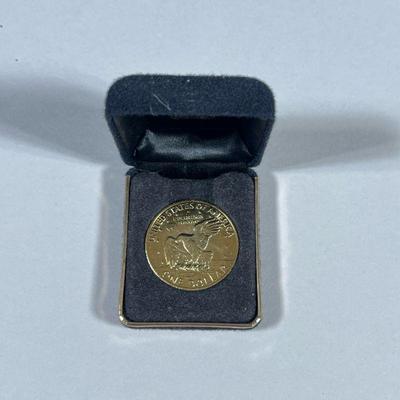 1972 EISENHOWER DOLLAR COIN | 1972 Gold-plated Dwight Eisenhower Apollo 11-dollar coin. - dia. 1.5 in

