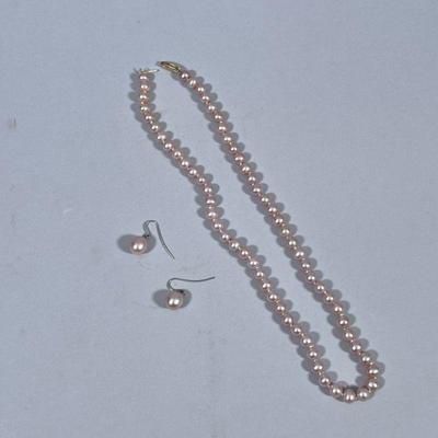 (3pc) 14k & PINK PEARL JEWELRY | Including a pearl necklace designed as a string of 7mm pearls with a 14K gold clasp, and pair of...