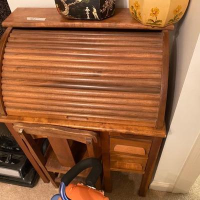 Child roll top desk