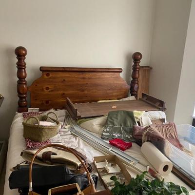 4 poster bed